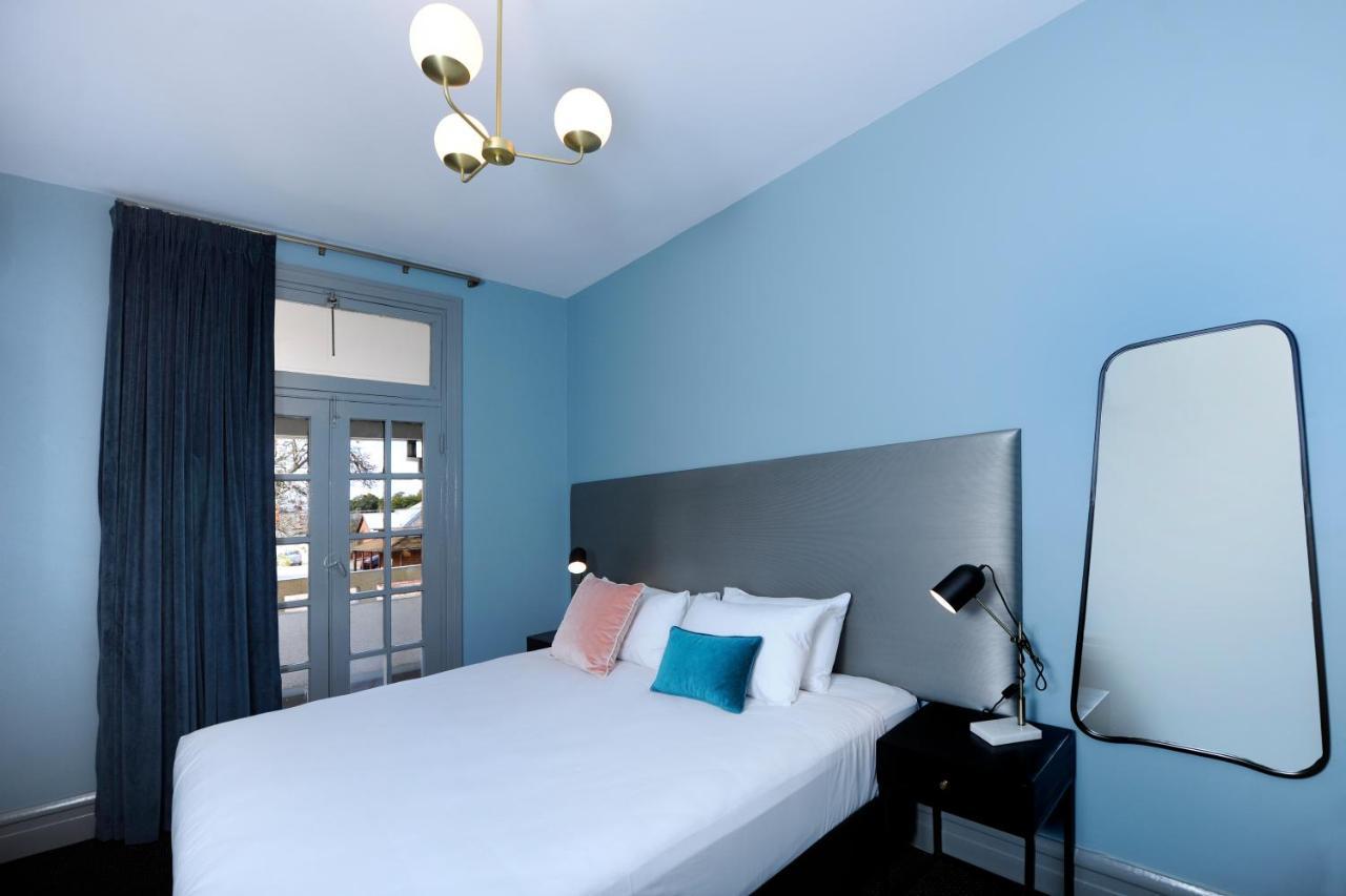 The Stirling Arms Hotel Perth Esterno foto